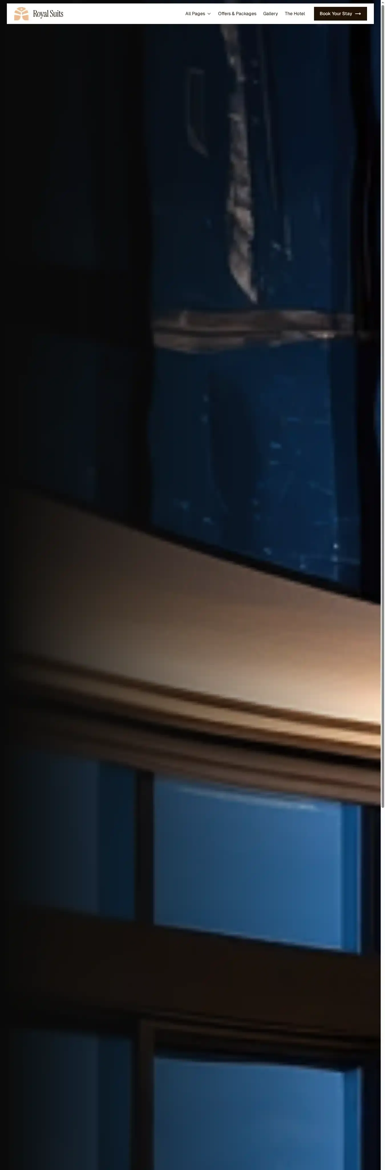 RoyalSuits home page on desktop